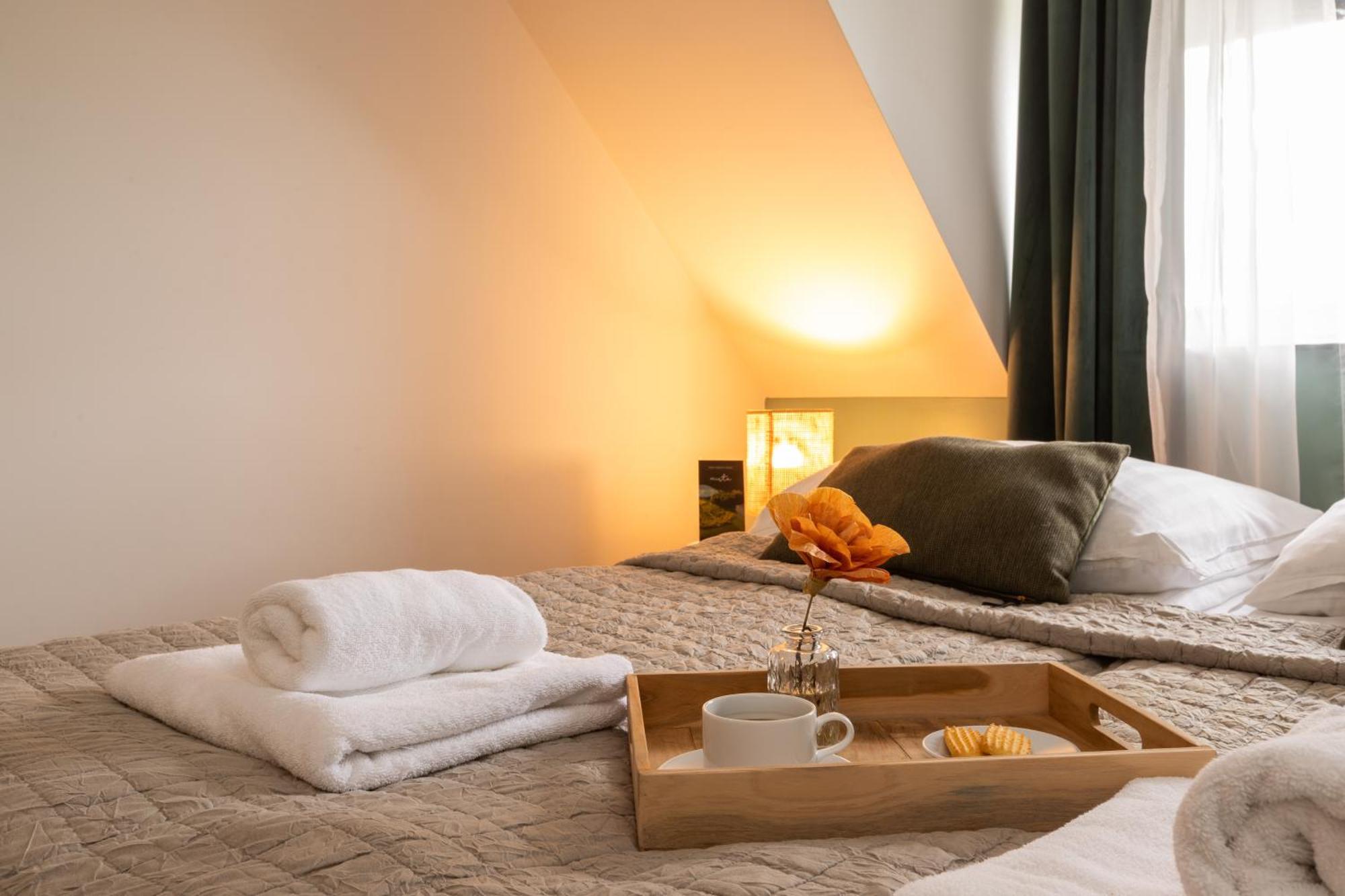Bed and Breakfast Mieta Вонґровєц Екстер'єр фото